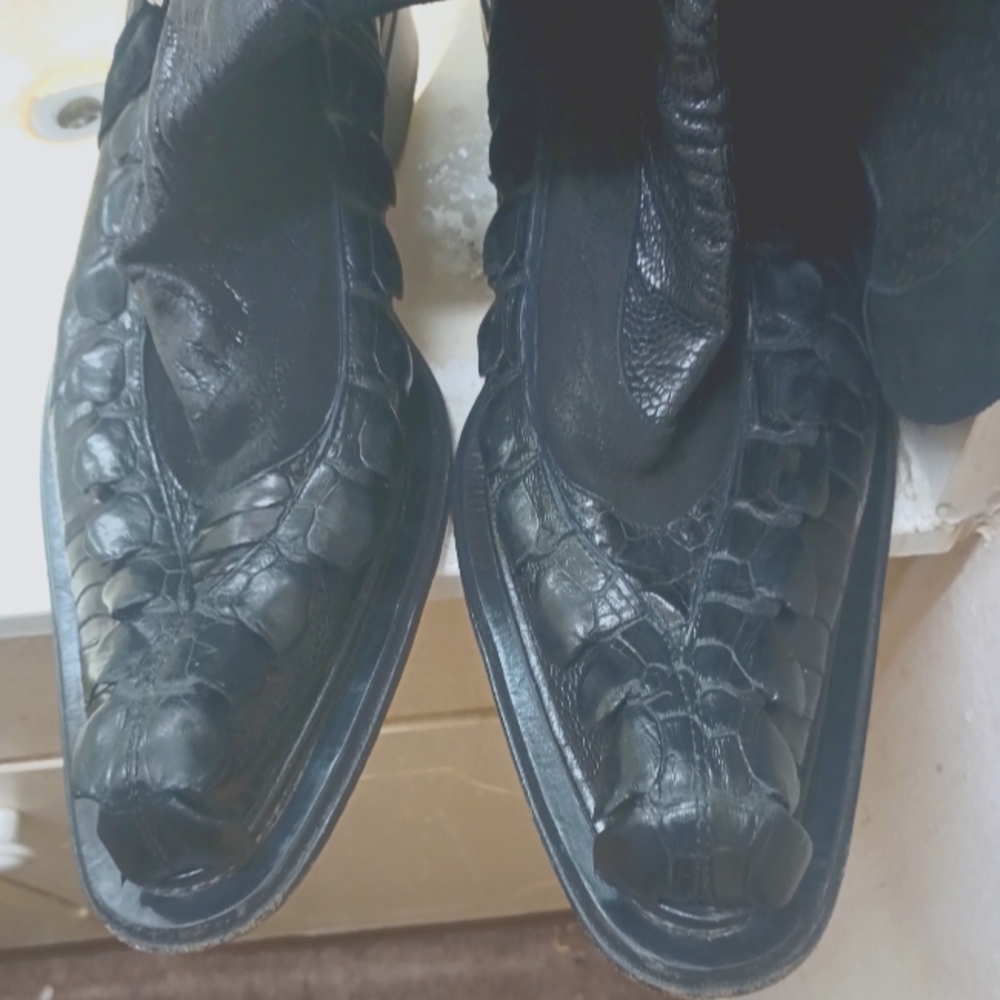 Mauri alligator boots